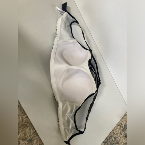 VICTORIA'S SECRET MULTI COLOR THE STANDOUT VSX SPORT BRA MAX SUPPORT 36D - Picture 3 of 4